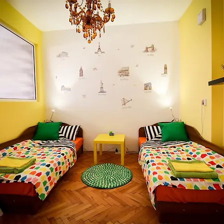 The Downtown Pearl Apartment *